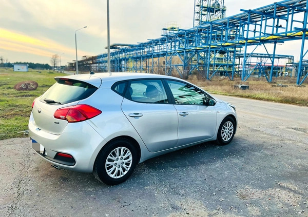 Kia Ceed cena 23900 przebieg: 193000, rok produkcji 2012 z Bydgoszcz małe 121